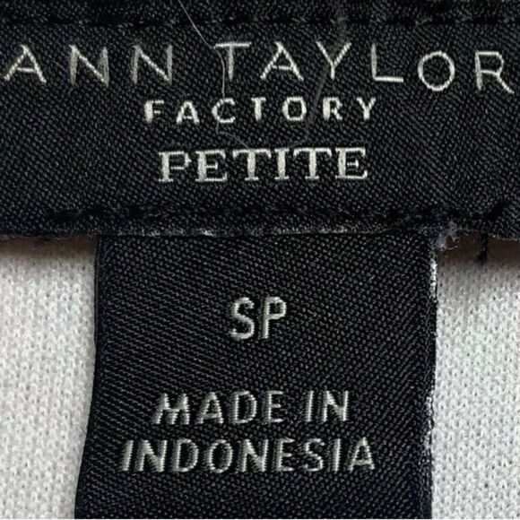 Ann Taylor Floral Top with 3/4 Length Tulip Sleeves in Cream/Brown Women’s PS - Picture 6 of 7